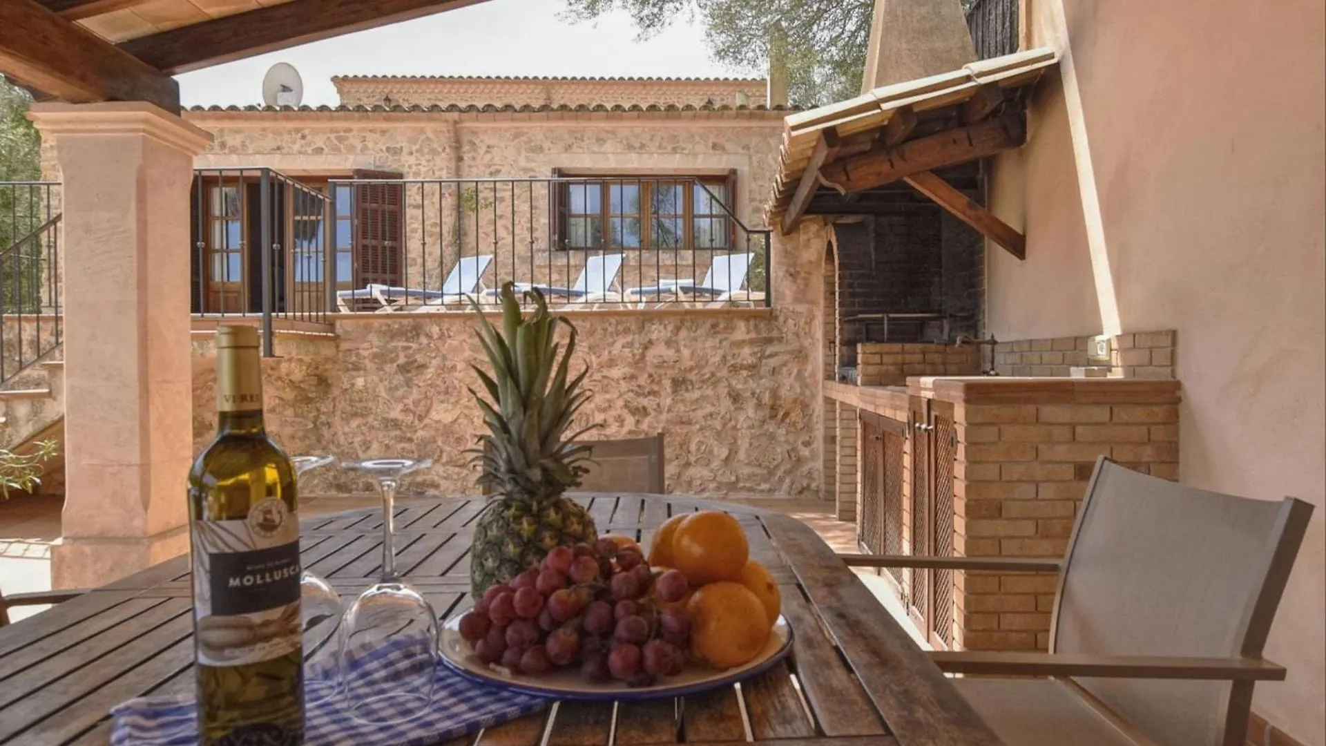Villa Amazing Mansion In Petra With Swimming Pool Ferienhaus
